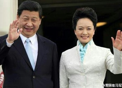 图为习近平主席和其夫人